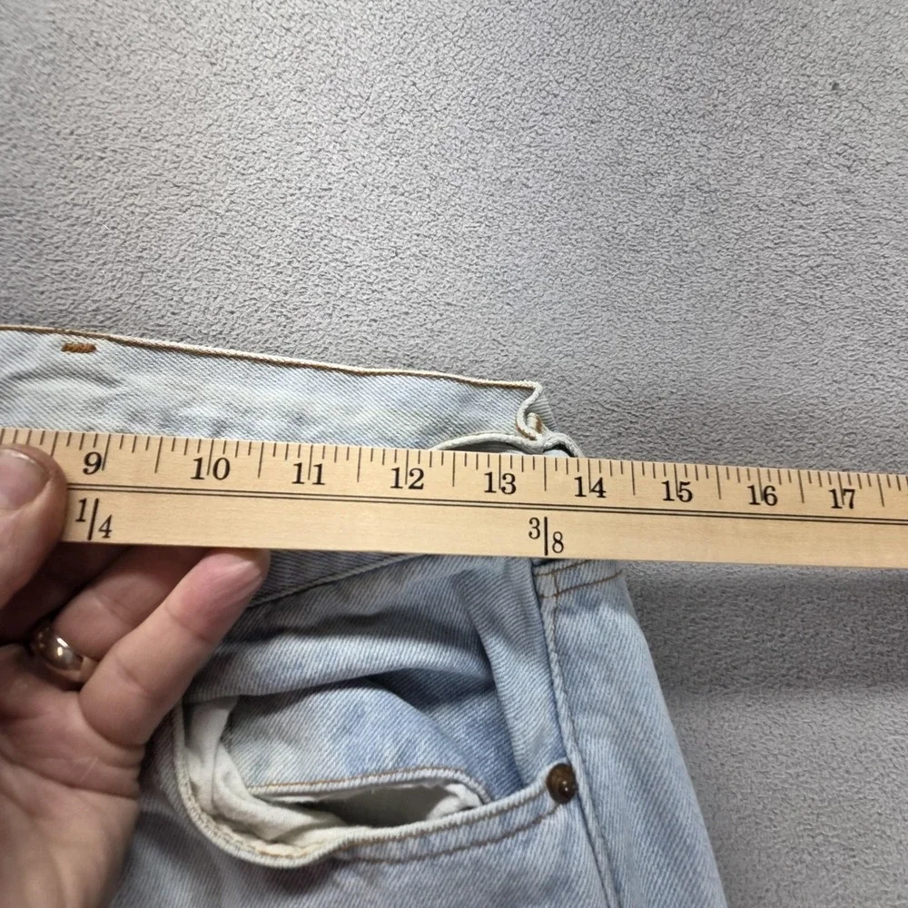 Levis 10599 important